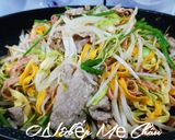 Hình bước làm 3 của món Mì rau củ xào thịt bò