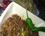 A picture of step 7 of Beef chilli gravy.