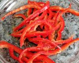 Foto del paso 1 de la receta: Tosta de melva con pimientos y berenjena