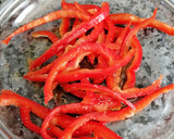 Foto del paso 1 de la receta: Tosta de melva con pimientos y berenjena