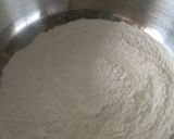 A picture of step 1 of Honey cupcakes.