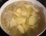 A picture of step 4 of Beef Clear Soup with Rutabaga (Swede).