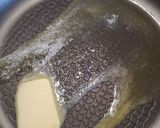 A picture of step 2 of Creamy chicken mushrooms soup.