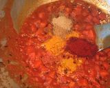 A picture of step 4 of Carrot and Peas Curry.