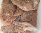 Foto langkah ke 1 dari resep Chicken Steak Black pepper ala bu Tien.