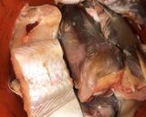 A picture of step 1 of Fish peppersoup.
