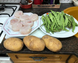 Foto del paso 1 de la receta: Judías verdes con patatas, aderezo VIDALIM y medallones de merluza a la plancha