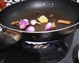 Foto langkah ke 3 dari resep Vietnam Beef Pho.
