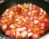 Foto del paso 4 de la receta: Bizcocho de crema, manzana a la canela y almendras sin gluten