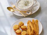 Macaron & stick khoai lang