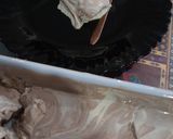 A picture of step 8 of Tiramisu cheesecake.