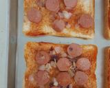 Foto langkah ke 2 dari resep Roti Pizza.