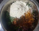बेसन और पालक का चीला (Besan aur palak ka cheela recipe in Hindi) रेसिपी चरण 2 फोटो