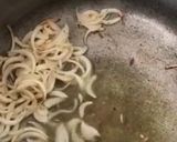 A picture of step 1 of Phalyaan chicken.