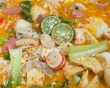 Foto langkah ke 3 dari resep Seblak kuah frozen.