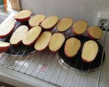 A picture of step 2 of Russian baked potatoes.