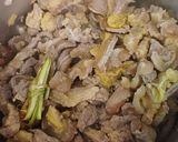 A picture of step 1 of Beef Noodle Soup with Braised Tendon and Brisket.