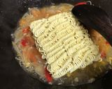 Foto langkah ke 7 dari resep Indomie Nyemek.