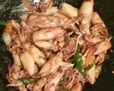 Foto langkah ke 4 dari resep Cumi asin lombok ijo.