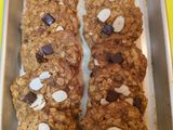 Chewy Banana Oatmeal Cookies