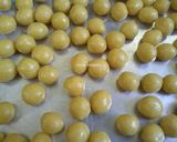Foto langkah ke 3 dari resep Roti ketawa mini (onde² ketawa mini).