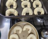 Foto del paso 13 de la receta: Medialunas con jamón
