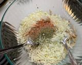 A picture of step 3 of Cheesy Chicken Balls.