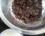 A picture of step 1 of Oreo Kulfi.