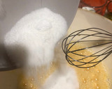 Foto del paso 3 de la receta: Magdalenas con chocolate