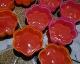 Foto langkah ke 1 dari resep Bolu bunga kukus.