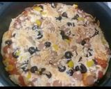 صورة لخطوة 2 من وصفة بيتزا بصوص البندورة وبيتزا بالكاتشب