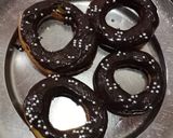 A picture of step 9 of Doughnuts.