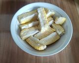 Foto langkah ke 1 dari resep Spicy Fried Corn Ribs.