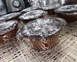 صورة لخطوة 1 من وصفة كيك روعة في فيرين فرديين مع صوص شوكولاته 🍫 هايل