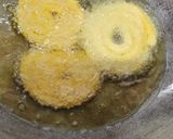 A picture of step 5 of Chakali.