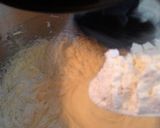 Foto langkah ke 3 dari resep Vanilla Cupcakes Lembut.