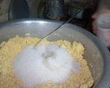 A picture of step 4 of Chanay ki daal ka halwa.