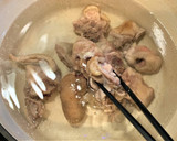 【老菜脯無花果雞湯】來一碗熱騰騰的湯補身的食譜步驟1照片