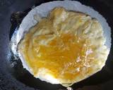 ผัดเส้นก๊วยเตี๋ยวแบบอีสานกับหมูทอดกระเทียม วิธีทำสูตร 8 รูป