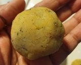 A picture of step 2 of Cheese potato balls.