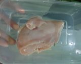 Foto langkah ke 1 dari resep Chicken Katsu.