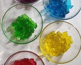 Foto langkah ke 3 dari resep Es Jelly Pelangi.