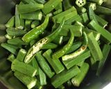 A picture of step 1 of Mustard Okra / Bhindi.
