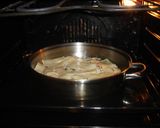 Foto del paso 10 de la receta Lonchas de pollo, champiñones y salsa de bechamel