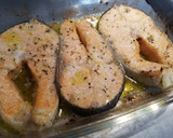 Foto del paso 3 de la receta: Salmón al tomillo y albahaca