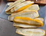Une image de l'étape 4 de Courgettes et poivrons bicolores marinés grillés à la plancha.