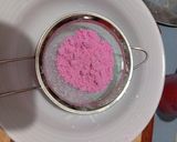 Foto langkah ke 5 dari resep Kue Putu Merah Putih.