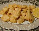 Foto del paso 2 de la receta: Filetes de merluza fritos en trocitos