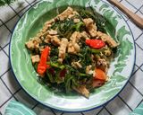 Foto langkah ke 7 dari resep Tumis Tempe Kangkung Putih Telur.