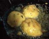 A picture of step 4 of Vada Pav Recipe.